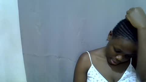 petite_melan online show from September 9, 6:30 pm