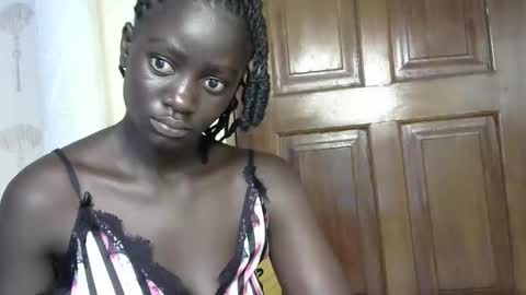 petitte_gyaal online show from January 5, 5:27 pm