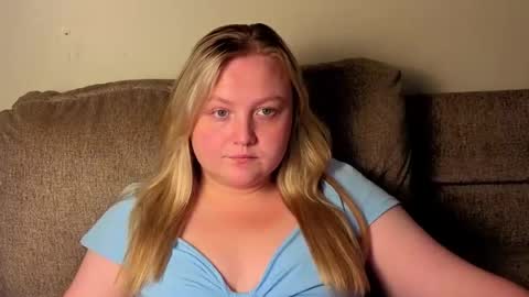 PhatAssBlond online show from August 3, 11:21 pm