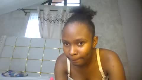 phoebe online show from February 21, 11:00 am