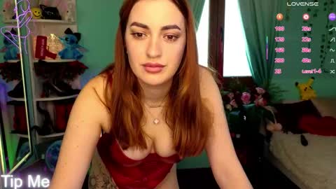 Selena online show from February 17, 8:02 am