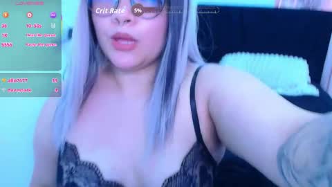 phylavell_ online show from April 27, 8:50 pm