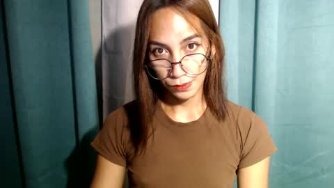 Snapshot of pinay_lucy chatting on March 7, 3:40 am lucyLove online show from March 7, 3:40 am