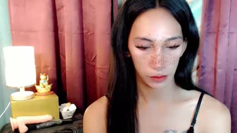 lucyLove online show from February 5, 4:48 am