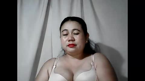 pinaymama12345 online show from March 11, 8:40 am