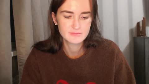       online show from December 4, 8:09 pm