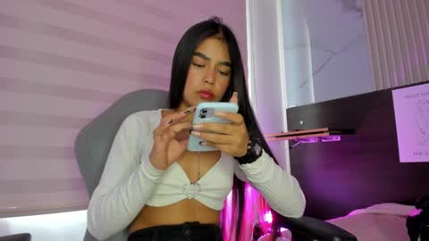 Snapshot of pink_as chatting on September 26, 3:53 pm pink_as online show from September 26, 3:53 pm