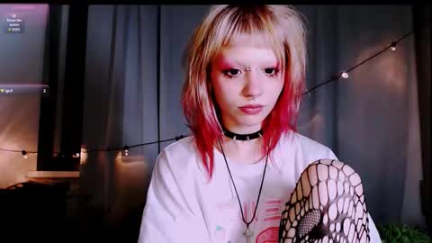 pink_k1tty online show from October 15, 1:08 am