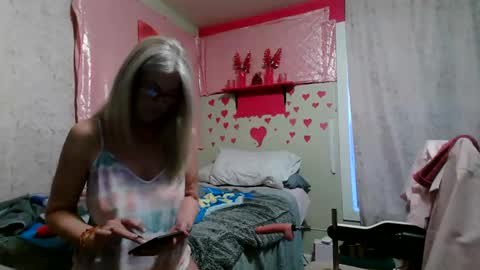 Pinkcalimermaid online show from March 1, 11:15 pm