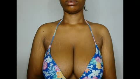 pinkxsugar online show from April 28, 4:38 am