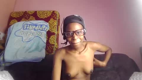 pinky_cockoo online show from July 20, 10:39 am