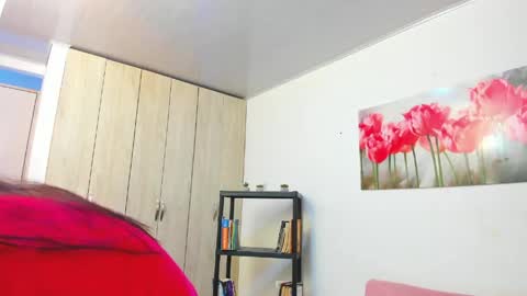 pinky_f00x online show from June 6, 8:15 pm