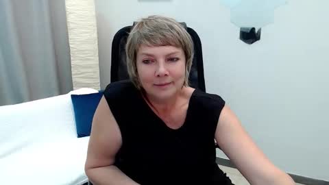 Bella online show from September 22, 10:24 am