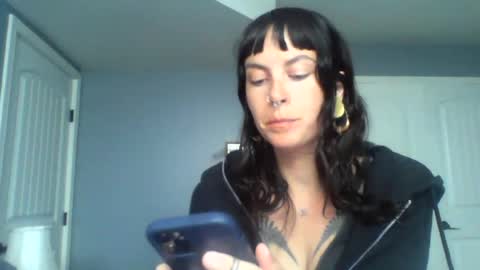 pixiecatfairy online show from June 26, 10:22 pm