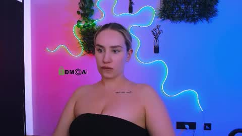 Sophie online show from July 8, 12:13 am