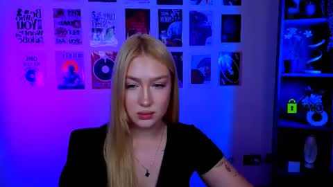 Sophie online show from July 24, 11:44 pm