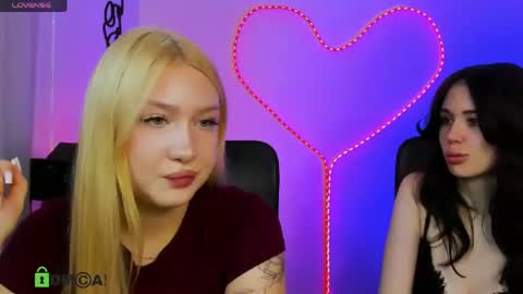 Sophie online show from July 28, 7:50 pm