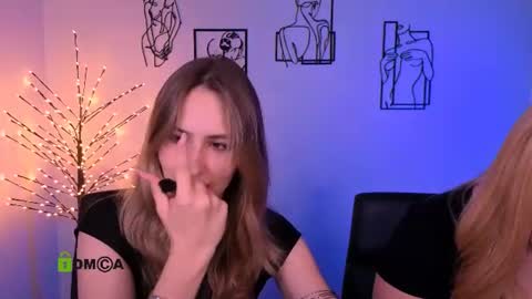 Sophie online show from July 5, 8:36 pm