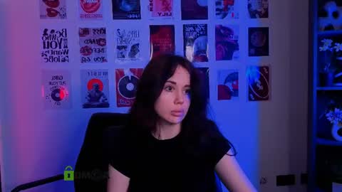 Sophie online show from July 14, 9:30 pm