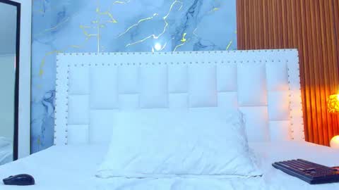 Snapshot of playfuljust_18 chatting on March 3, 7:35 pm SAMARA online show from March 3, 7:35 pm