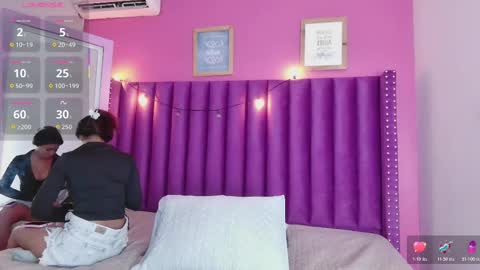 Snapshot of playfuljust_18 chatting on October 18, 1:25 pm SAMARA online show from October 18, 1:25 pm