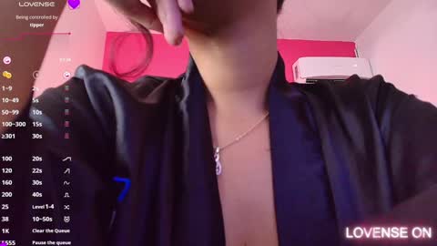 Snapshot of playfuljust_18 chatting on January 14, 11:05 pm SAMARA online show from January 14, 11:05 pm