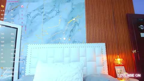 Snapshot of playfuljust_18 chatting on February 9, 8:13 pm SAMARA online show from February 9, 8:13 pm