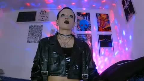    online show from July 3, 3:23 am