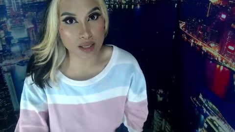 DaniellaBaby online show from December 29, 4:59 am