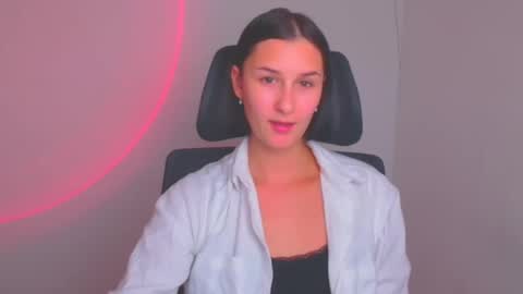 Pokahontas online show from December 15, 1:22 pm