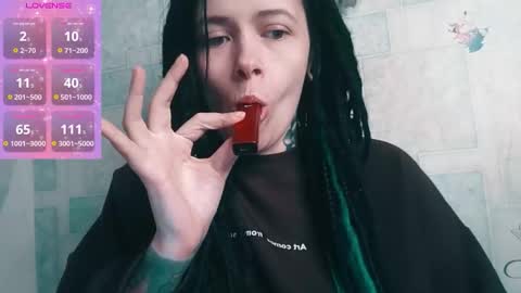 Polly online show from December 17, 9:19 pm