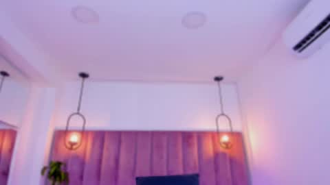 POLLY online show from April 30, 10:20 am
