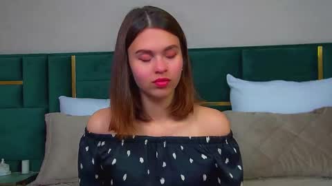 Polly online show from September 13, 6:21 am