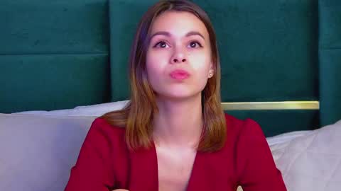 Polly online show from March 3, 5:05 am