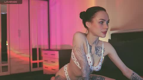 Snapshot of polusladkoye chatting on March 8, 9:02 am Megan.online  online show from March 8, 9:02 am