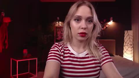 Eva online show from October 31, 1:07 am