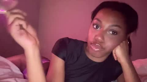 Snapshot of popasprincess chatting on September 16, 1:24 am princess online show from September 16, 1:24 am