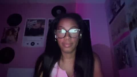 Snapshot of popasprincess chatting on December 18, 3:04 am princess online show from December 18, 3:04 am