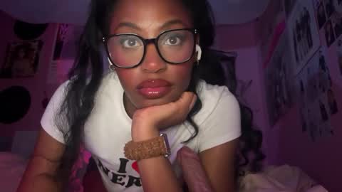 Snapshot of popasprincess chatting on February 22, 4:18 am princess online show from February 22, 4:18 am