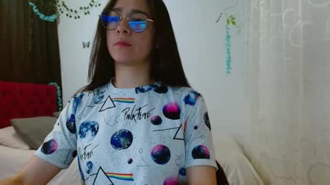 porcelainlux online show from March 6, 9:53 pm