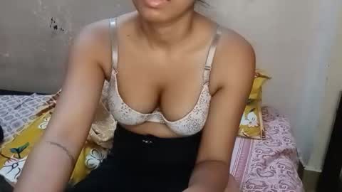 poulomi online show from March 14, 6:53 pm