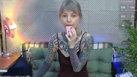 Lola online show from June 27, 5:08 am