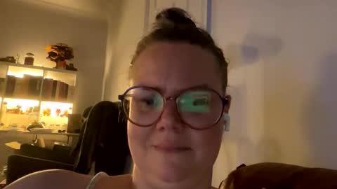 ppriestess online show from May 23, 10:30 pm