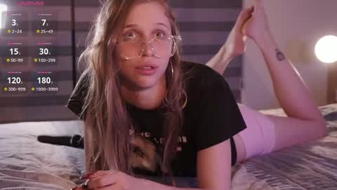 prarecase online show from March 19, 6:23 pm