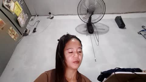 Dinah online show from December 28, 9:51 pm