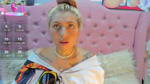 Pretti Violet online show from February 24, 9:30 am