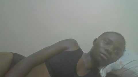 prettiest_doll online show from December 13, 7:53 pm