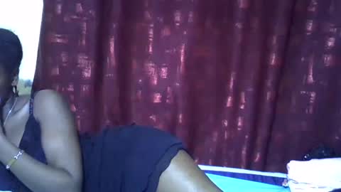 Pretty ebby online show from June 27, 4:24 pm