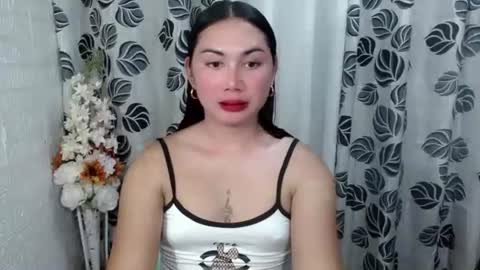 elennah online show from November 1, 5:22 am