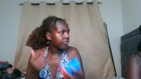 pretty_empress online show from August 2, 7:06 pm